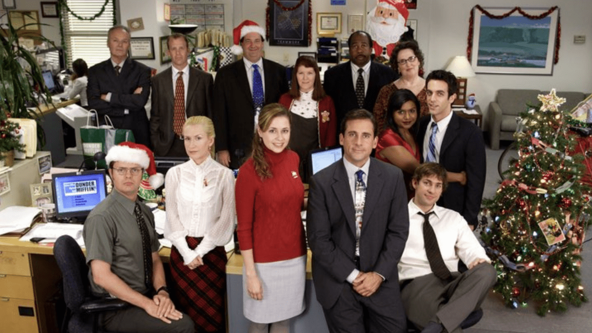 The Stars Of ‘The Office’ Recreated This Iconic Photo During A Reunion ...