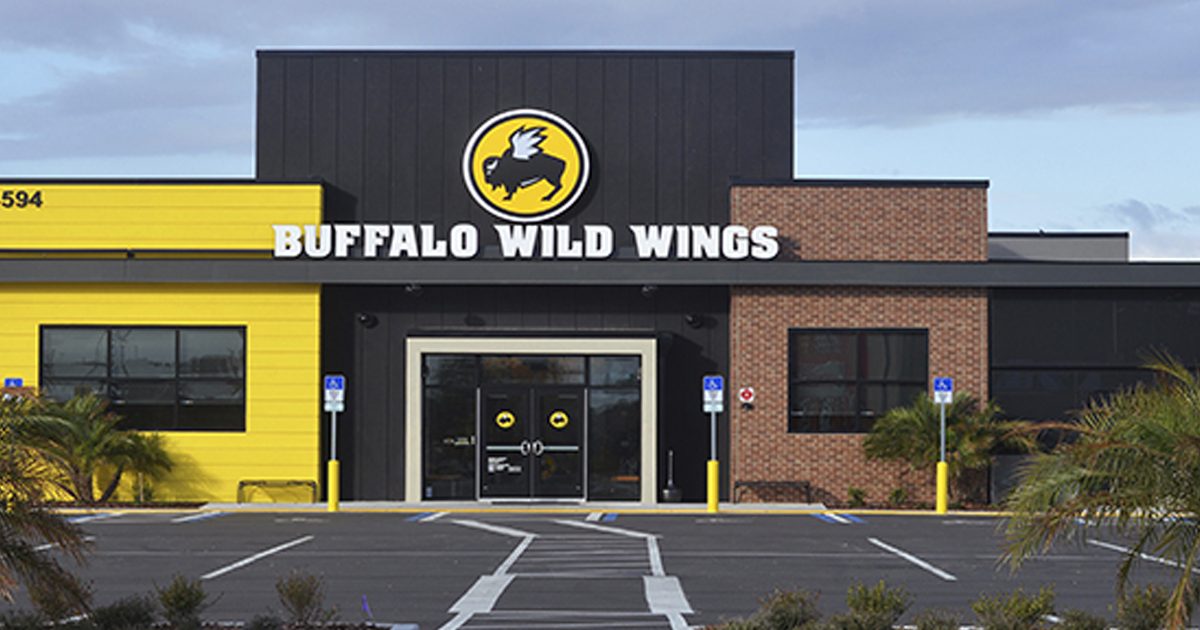 Buffalo Wild Wings employee dies after exposure to cleaning