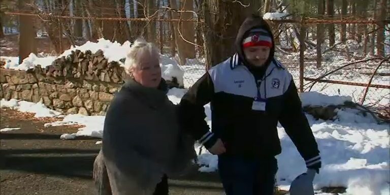 5169913_030519-wabc-teensshovelneighbor-img