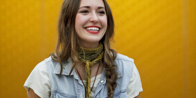 Lauren_Daigle-smiling-2016-billboard-1548