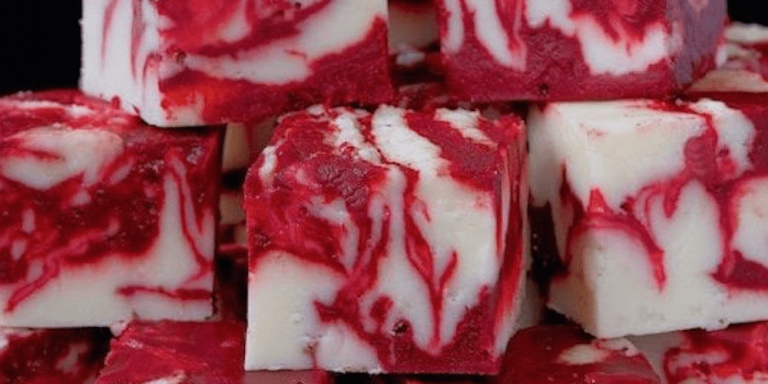 Red-Velvet-Fudge