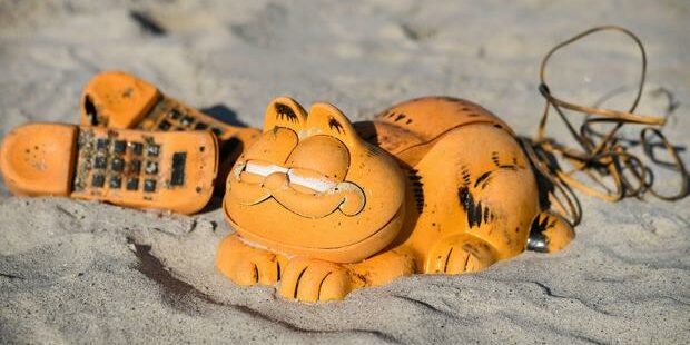 garfield-phones-1133279591