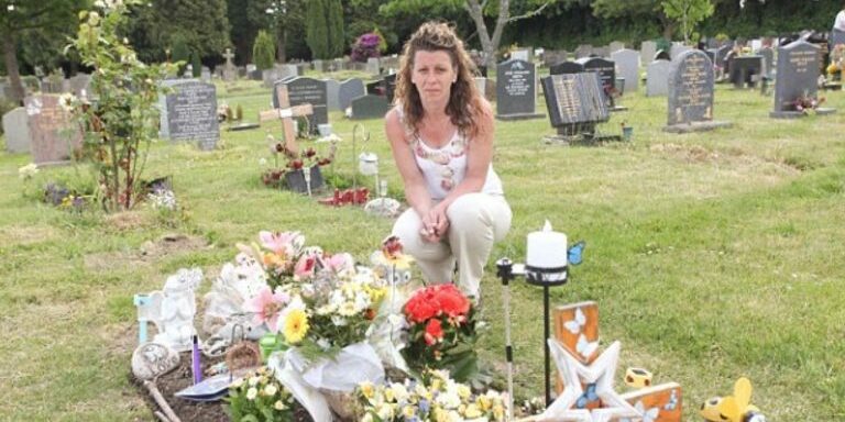 gravestone3