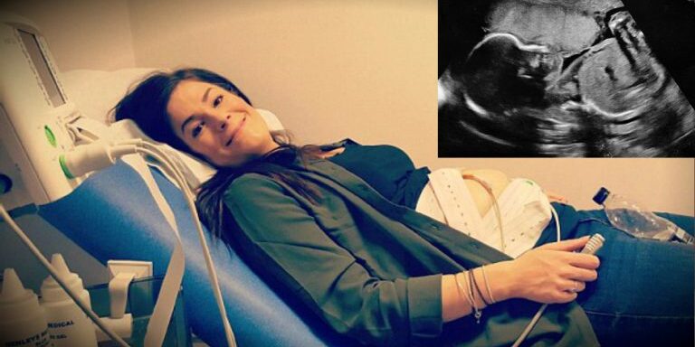 image_1490108744_godupdates_mom_drank_3_gallons_water_a_day_to_save_baby_after_water_broke_fb