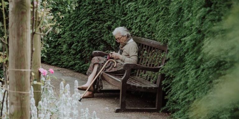 oldwoman