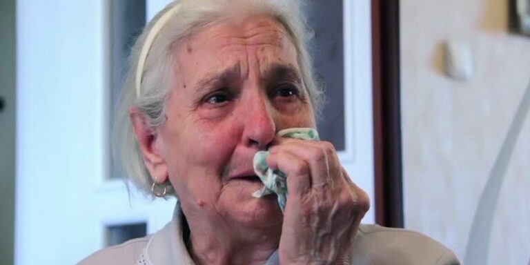 oldwomancrying1