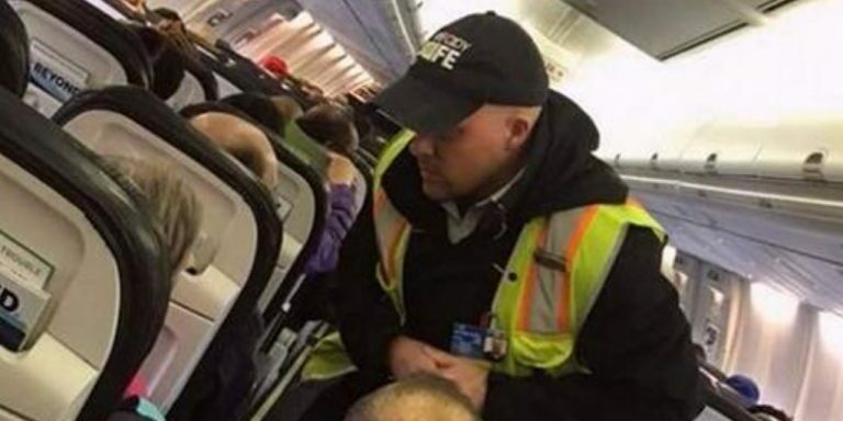 plane4453
