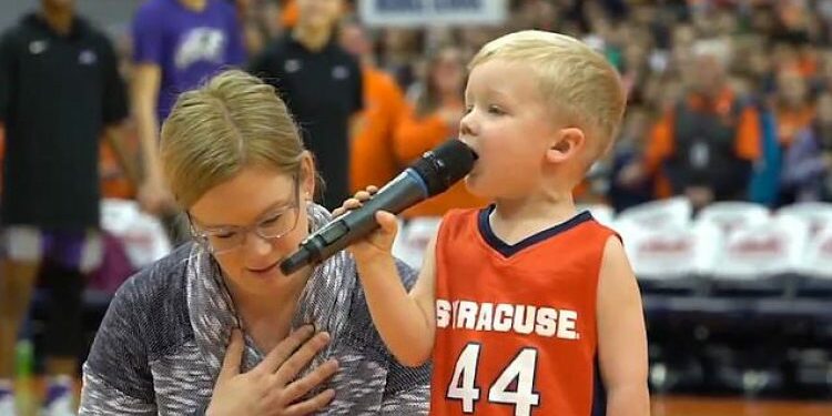 toddler-sings-anthem-feat-750x393