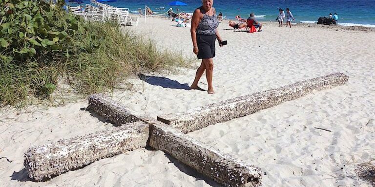 wooden-cross-on-beach